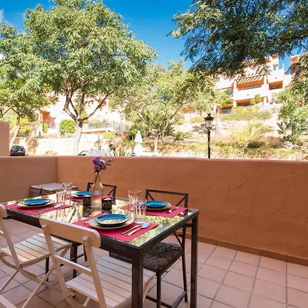 アパート Rentandhomes Golf Elviria