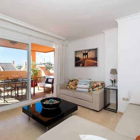 Rentandhomes Golf Elviria * ماربيا